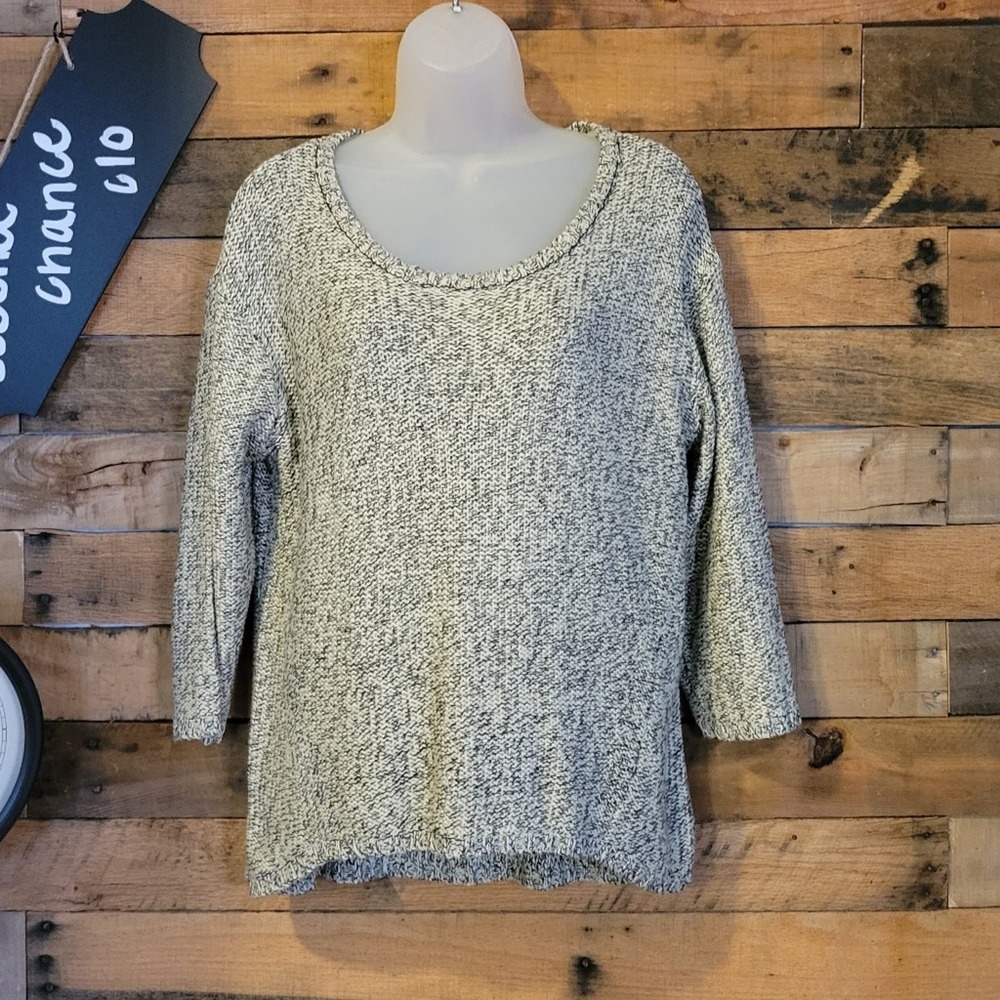 SALE-Quinn women's knitted hi low two toned knitted sweater size medium